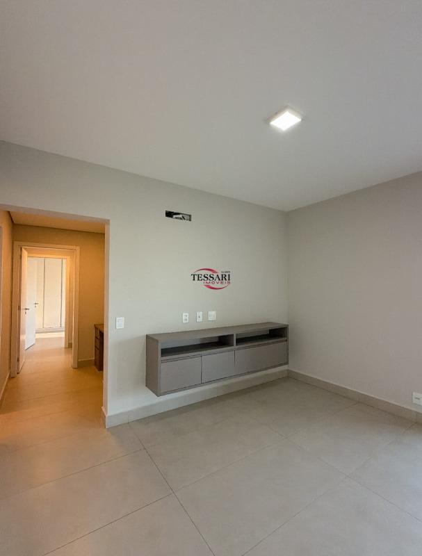 Apartamento com 3 quartos para aluguel, 147m² — foto 4 de 20