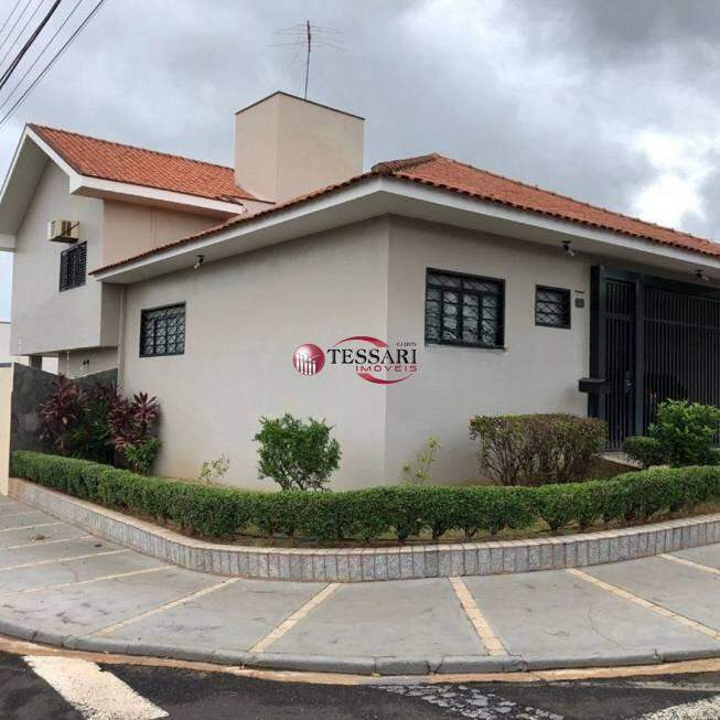 Casa com 3 quartos à venda, 300m² — foto 24 de 24