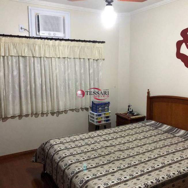 Casa com 3 quartos à venda, 300m² — foto 14 de 24