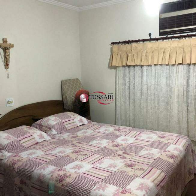 Casa com 3 quartos à venda, 300m² — foto 12 de 24