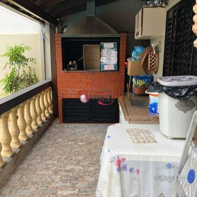 Casa com 3 quartos à venda, 300m² — foto 17 de 24