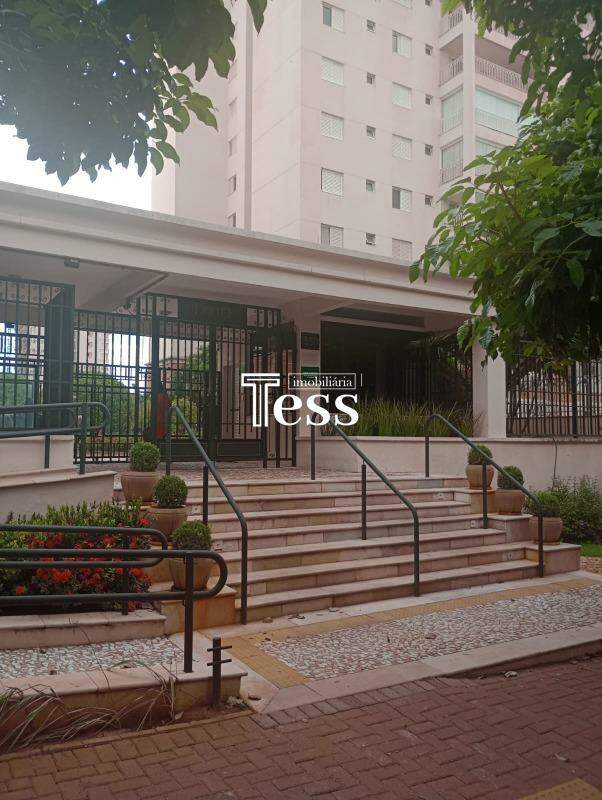 Apartamento com 3 quartos para aluguel, 136m² — foto 1 de 24