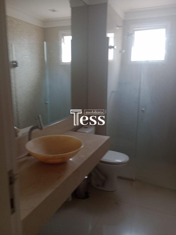 Apartamento com 3 quartos para aluguel, 136m² — foto 8 de 24
