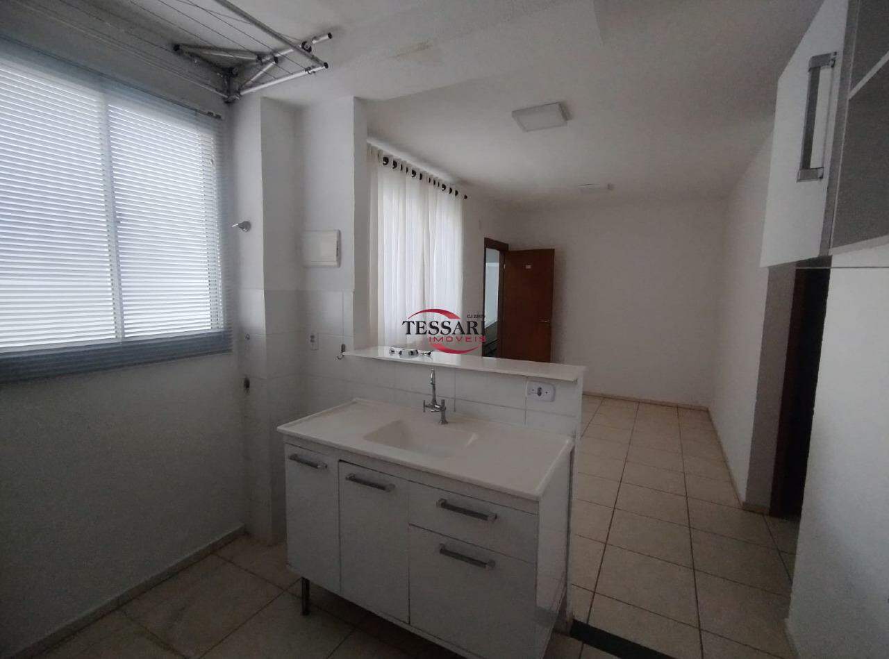 Apartamento com 2 quartos para aluguel, 50m² — foto 6 de 27