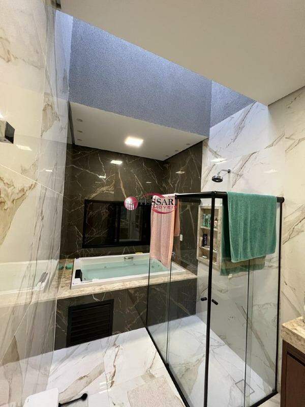 Casa de Condomínio com 3 quartos à venda, 253m² — foto 12 de 15