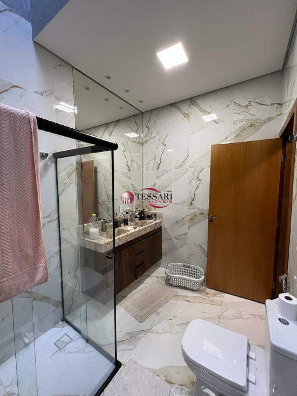 Casa de Condomínio com 3 quartos à venda, 253m² — foto 10 de 15