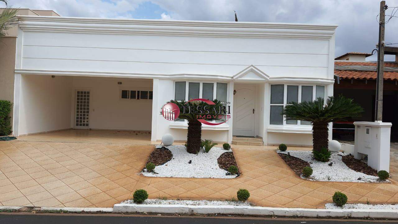 Casa de Condomínio com 4 quartos para aluguel, 290m² — foto 1 de 28