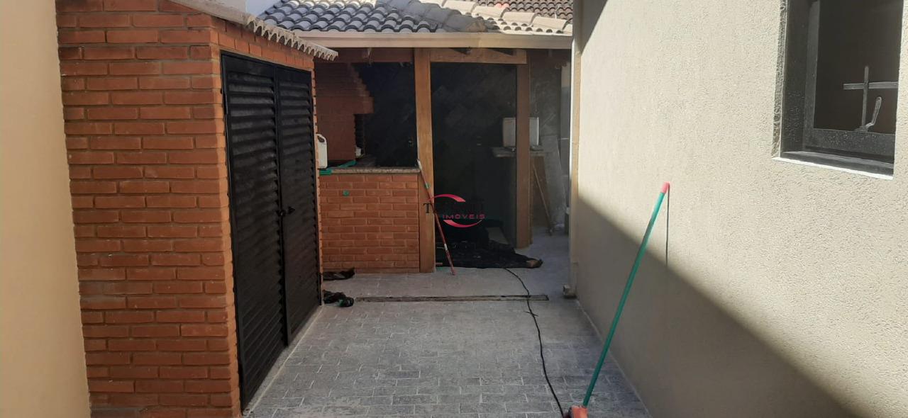 Casa com 4 quartos para aluguel, 215m² — foto 23 de 25