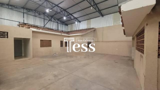 Loja / Salão / Ponto Comercial para aluguel, 360m² — foto 1 de 16