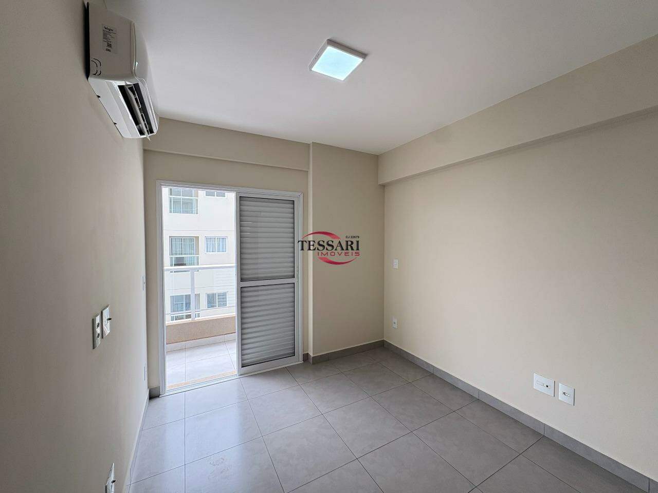 Apartamento com 3 quartos para aluguel, 90m² — foto 13 de 22