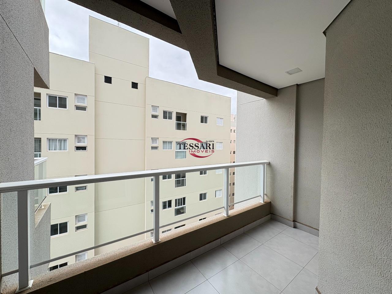 Apartamento com 3 quartos para aluguel, 90m² — foto 1 de 22