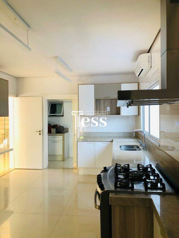 Casa de Condomínio com 4 quartos à venda, 500m² — foto 10 de 30