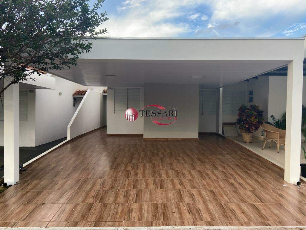 Casa com 3 quartos à venda, 150m² — foto 1 de 17