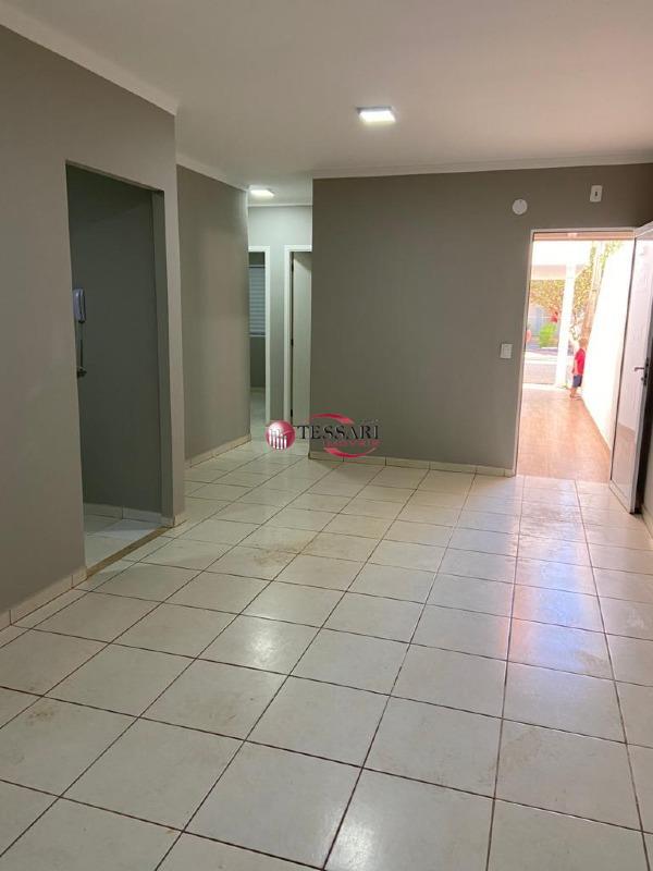 Casa com 3 quartos à venda, 150m² — foto 3 de 17