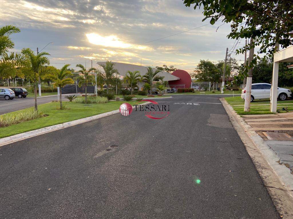Casa com 3 quartos à venda, 150m² — foto 15 de 17