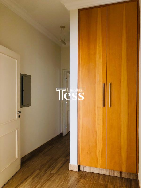Casa de Condomínio com 4 quartos para aluguel, 250m² — foto 7 de 24