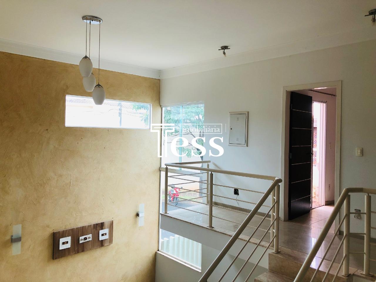 Casa de Condomínio com 3 quartos para aluguel, 400m² — foto 3 de 10