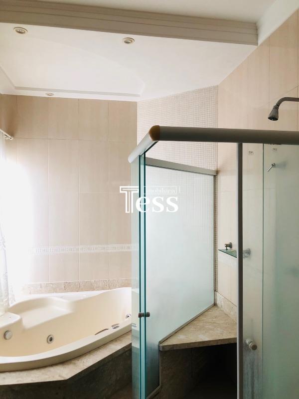Casa de Condomínio com 3 quartos para aluguel, 400m² — foto 9 de 10