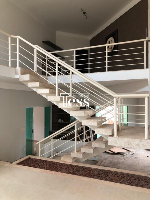 Casa de Condomínio com 3 quartos para aluguel, 400m² — foto 6 de 10
