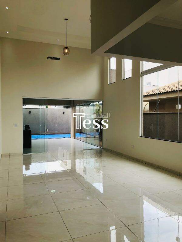 Casa de Condomínio com 3 quartos à venda, 210m² — foto 5 de 23