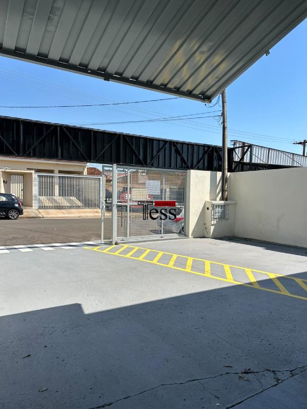 Loja / Salão / Ponto Comercial para aluguel, 220m² — foto 3 de 12