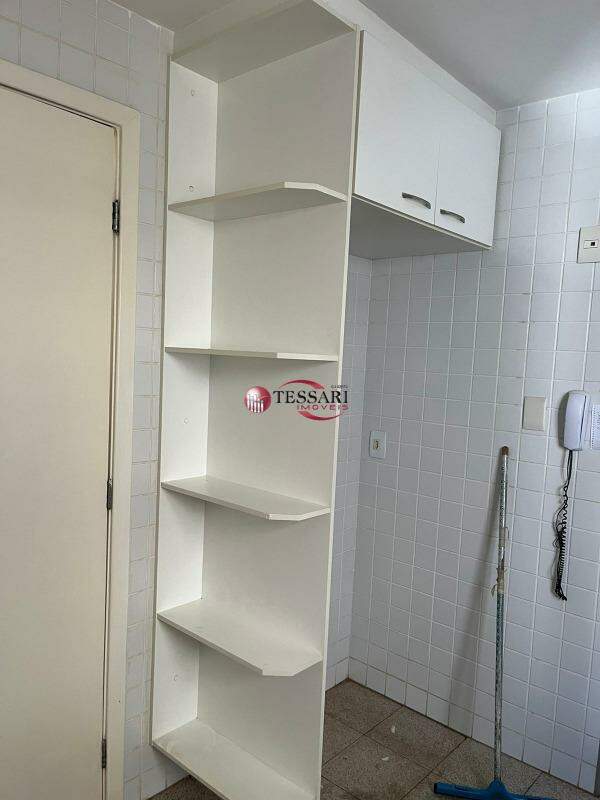 Apartamento com 3 quartos para aluguel, 104m² — foto 13 de 20