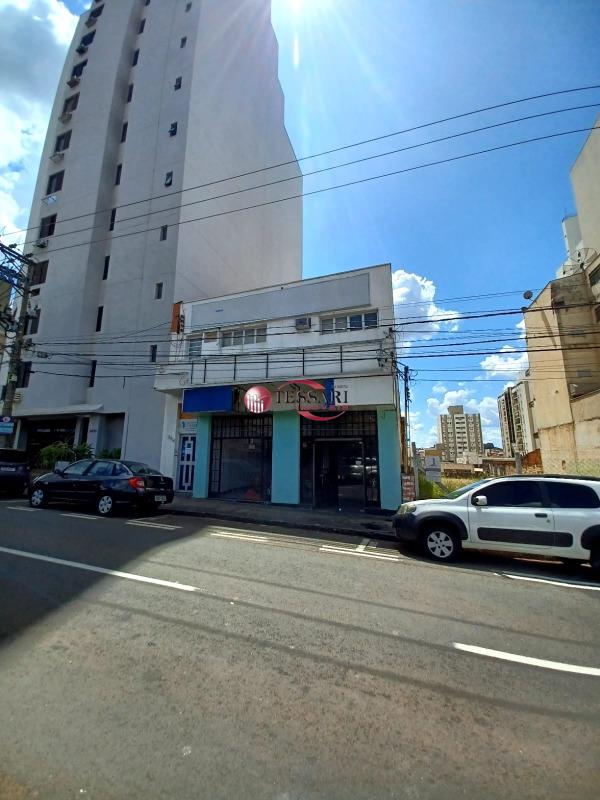 Loja / Salão / Ponto Comercial para aluguel, 230m² — foto 1 de 20