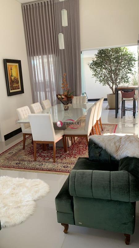Casa de Condomínio com 3 quartos à venda, 180m² — foto 3 de 24