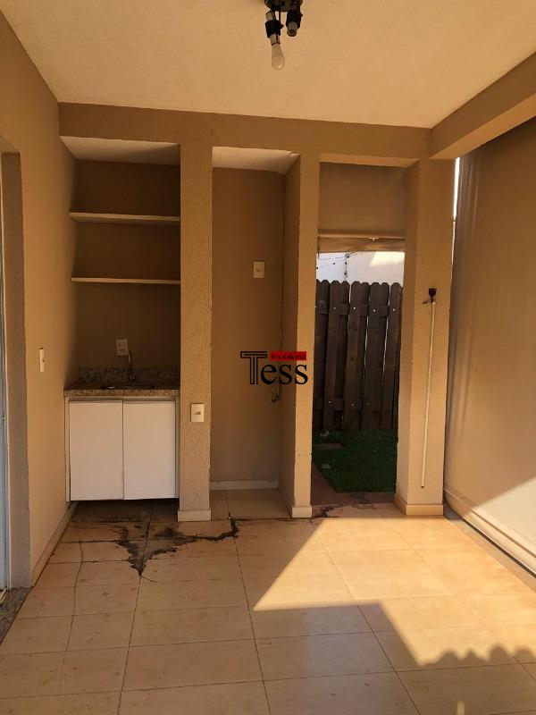 Casa de Condomínio com 4 quartos para aluguel, 124m² — foto 8 de 28