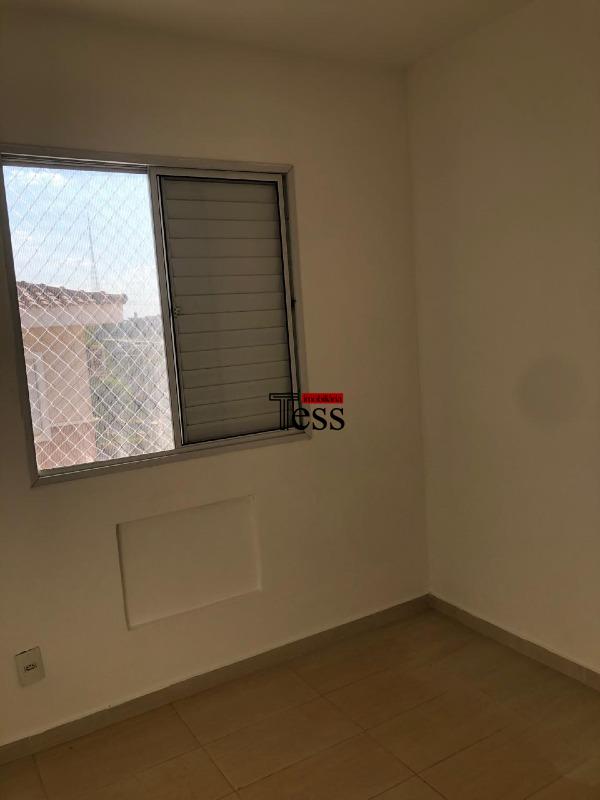 Casa de Condomínio com 4 quartos para aluguel, 124m² — foto 9 de 28