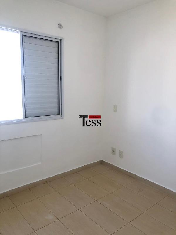 Casa de Condomínio com 4 quartos para aluguel, 124m² — foto 13 de 28