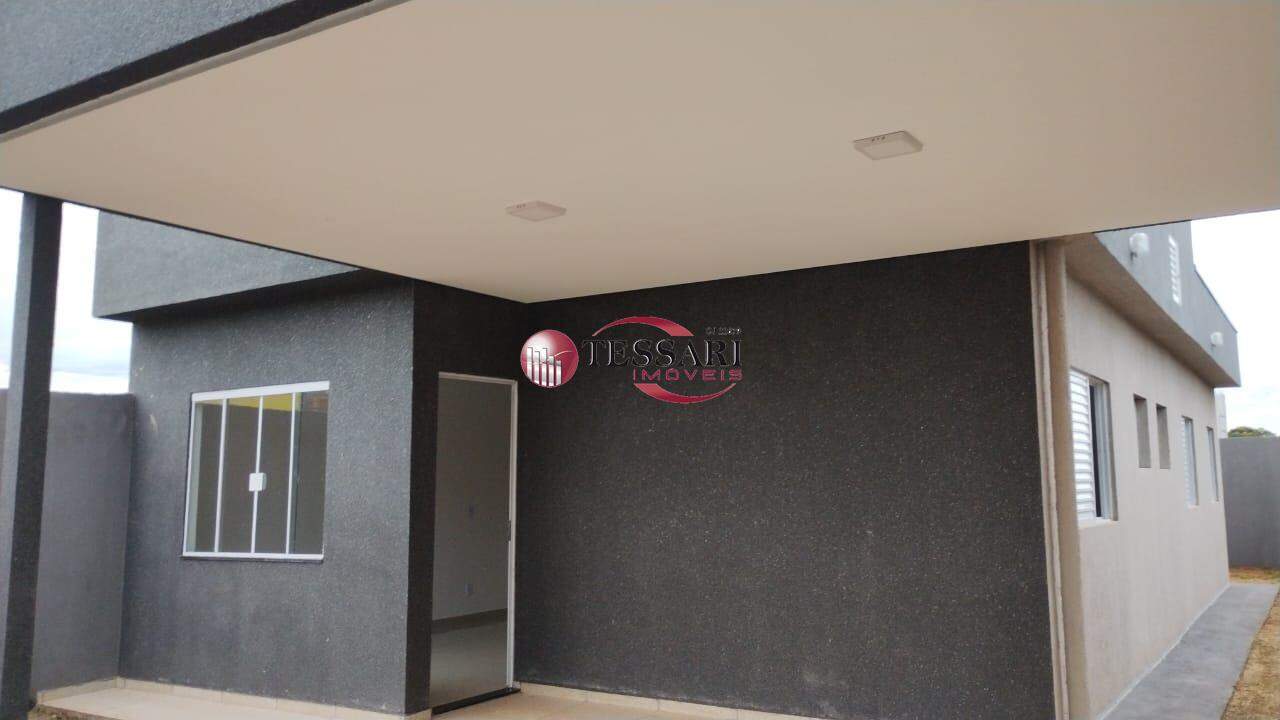 Casa com 3 quartos para aluguel, 120m² — foto 2 de 13