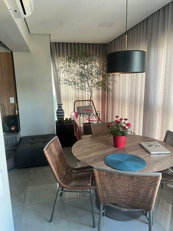 Apartamento com 3 quartos para aluguel, 115m² — foto 3 de 25