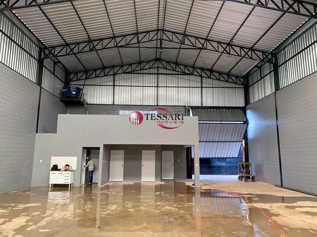 Loja / Salão / Ponto Comercial para aluguel, 600m² — foto 1 de 14