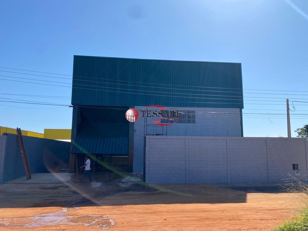 Loja / Salão / Ponto Comercial à venda, 600m² — foto 2 de 14