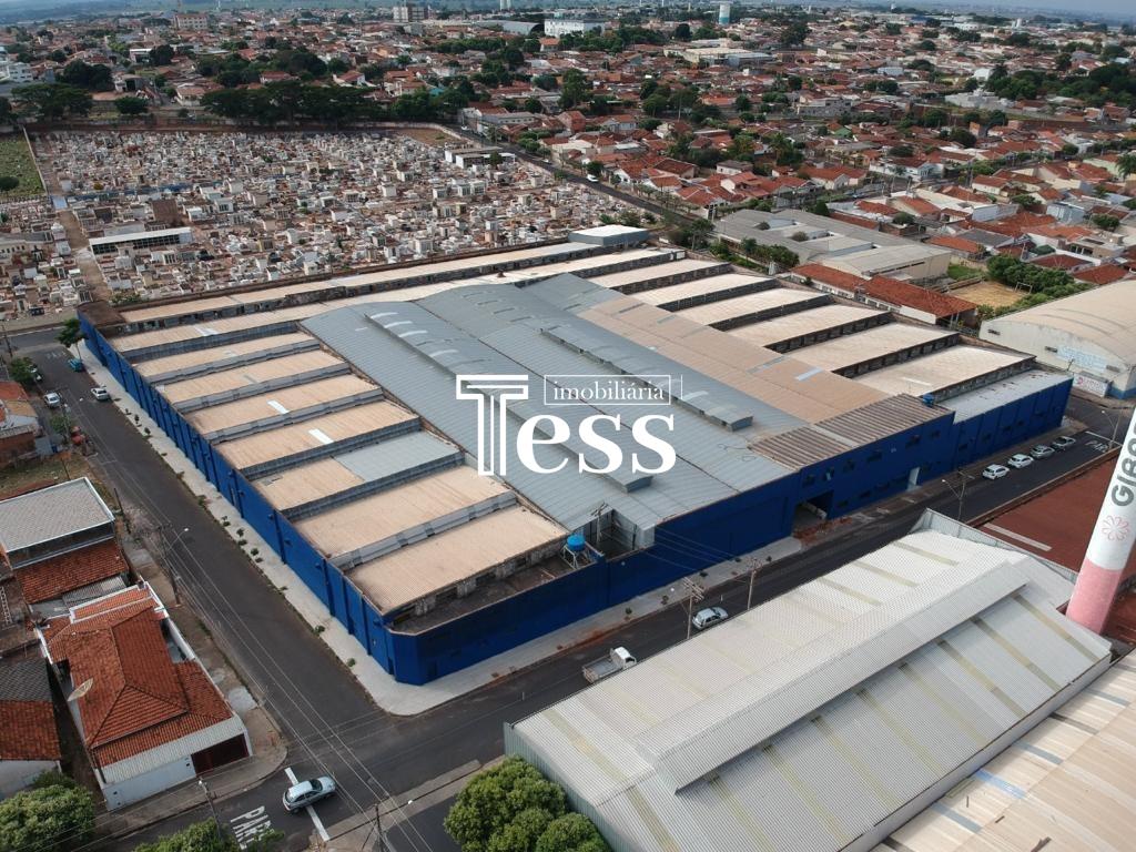 Loja / Salão / Ponto Comercial para aluguel, 11000m² — foto 1 de 8