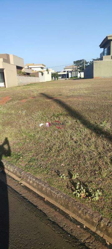 Terreno / Lote / Condomínio à venda, 518m² — foto 4 de 8