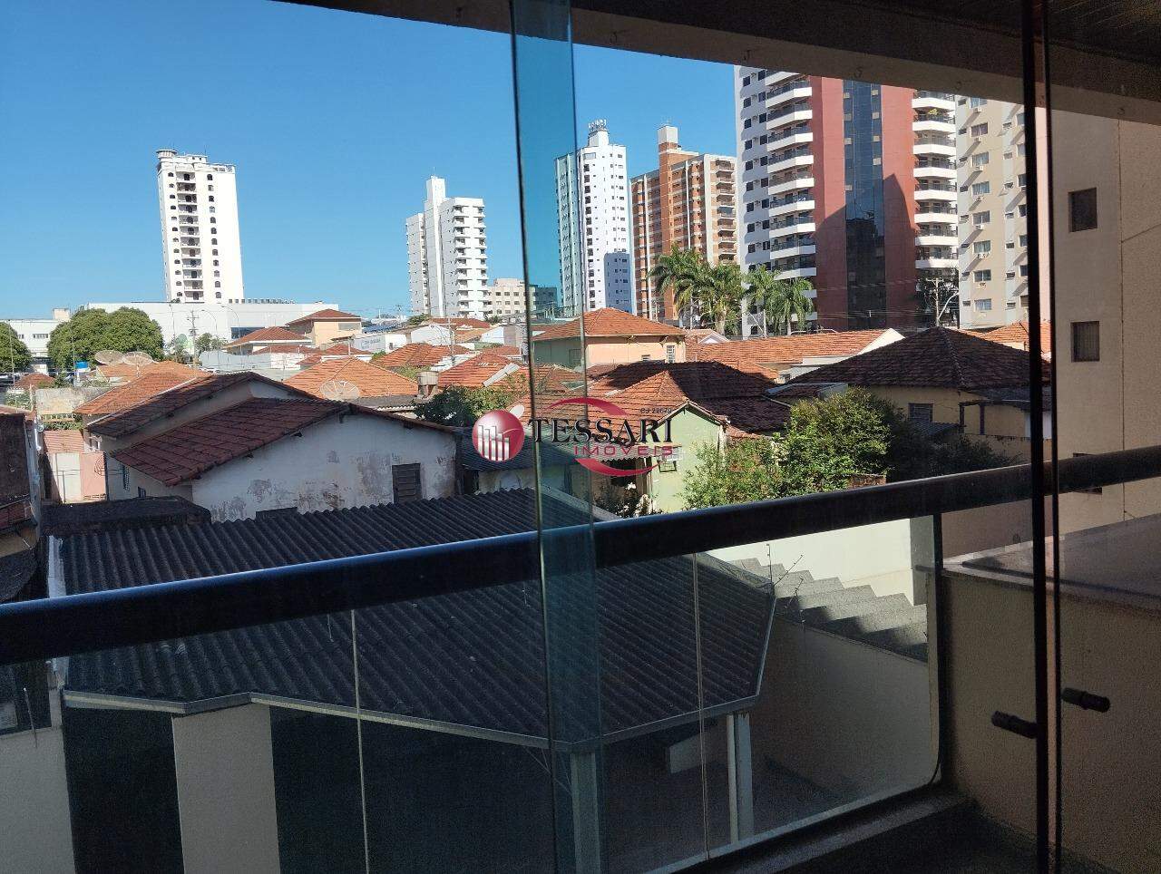 Apartamento com 3 quartos à venda, 140m² — foto 1 de 11