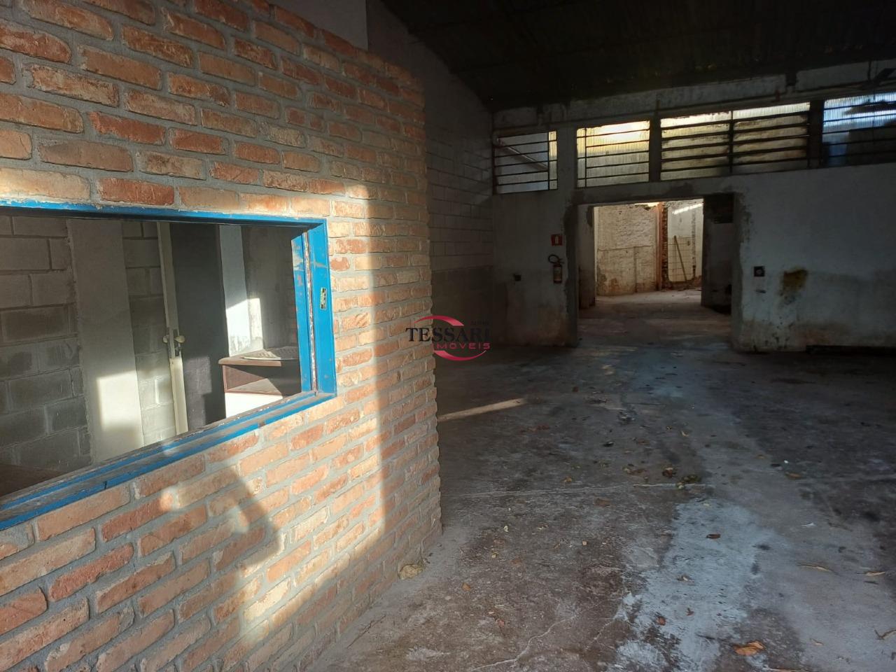 Loja / Salão / Ponto Comercial para aluguel, 320m² — foto 12 de 17