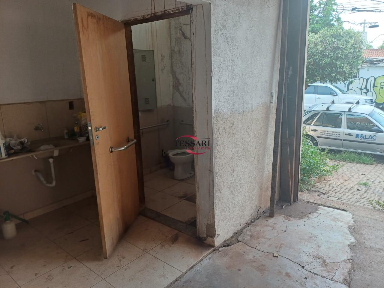 Loja / Salão / Ponto Comercial para aluguel, 320m² — foto 6 de 17