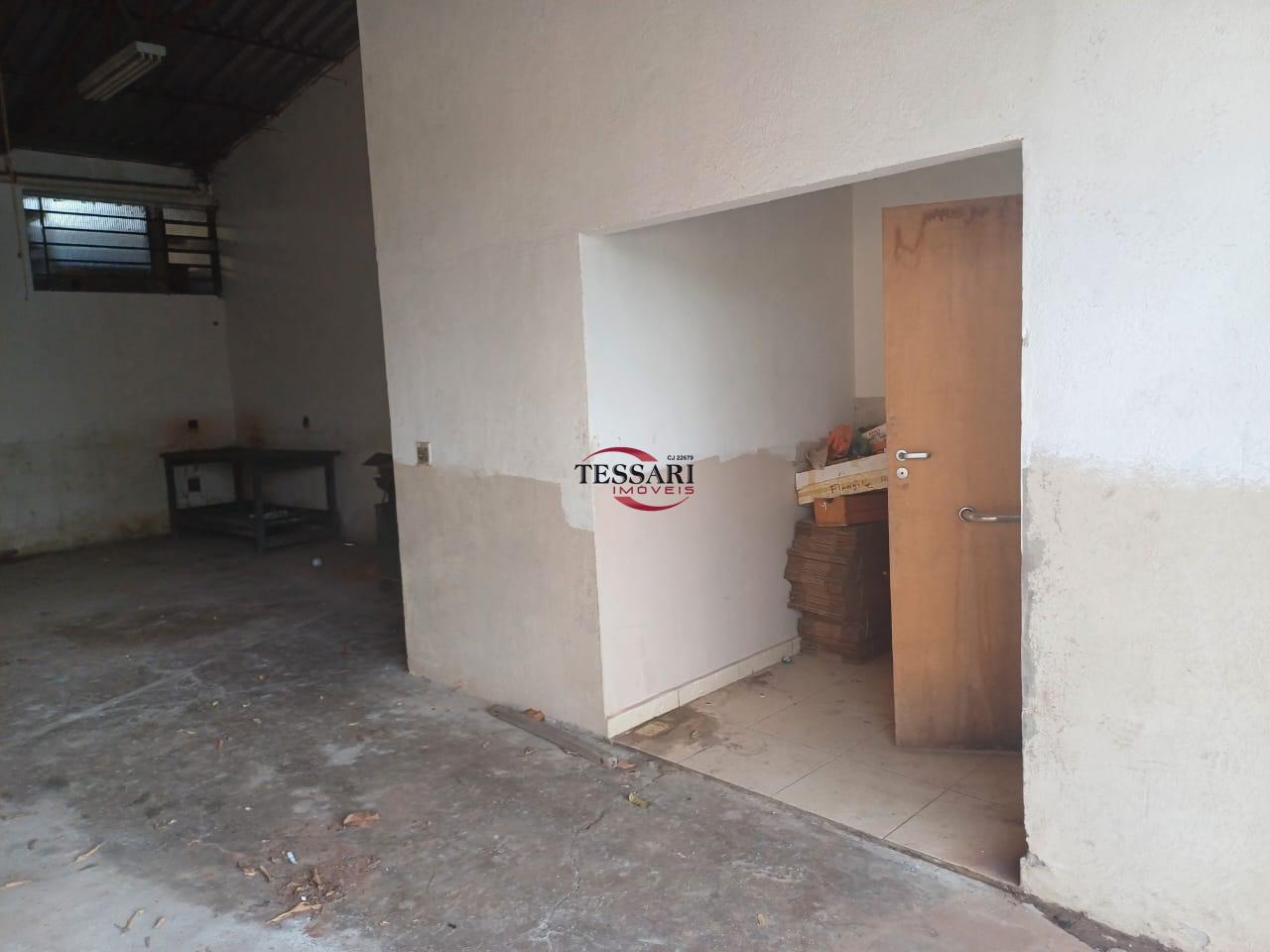 Loja / Salão / Ponto Comercial para aluguel, 320m² — foto 13 de 17