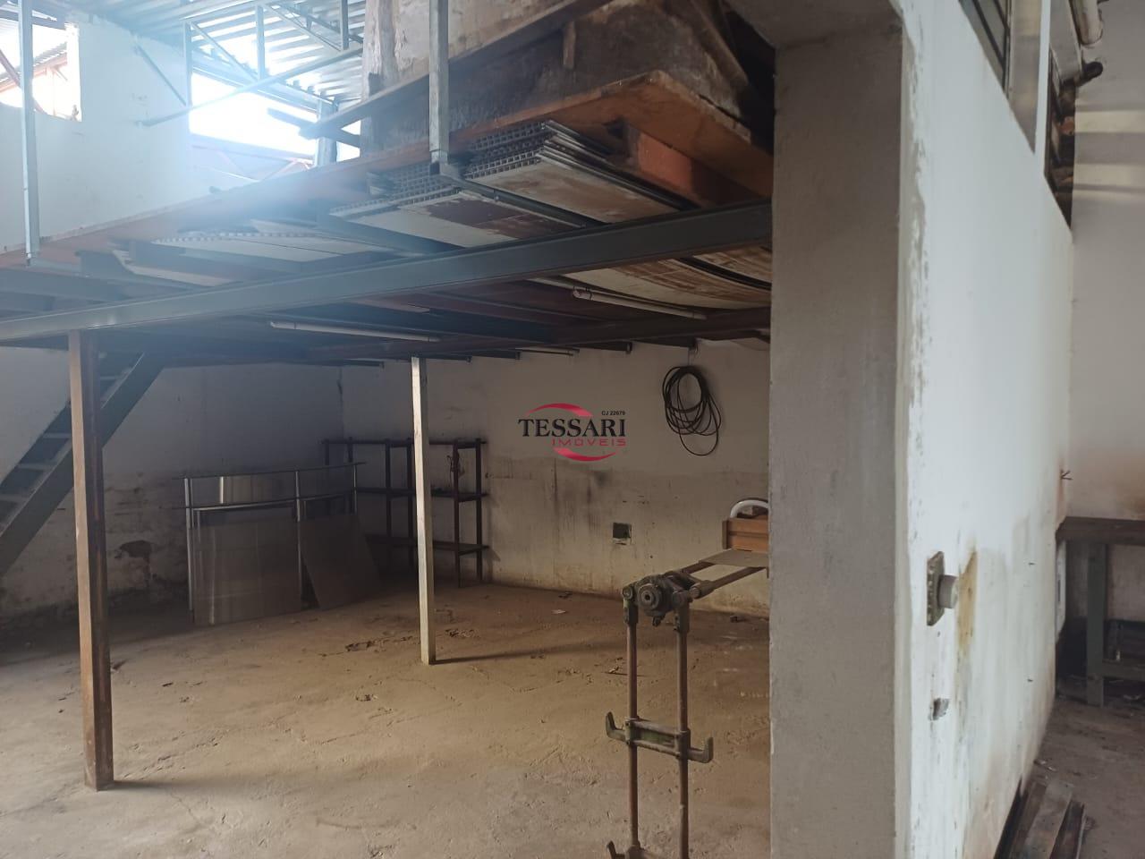 Loja / Salão / Ponto Comercial para aluguel, 320m² — foto 16 de 17