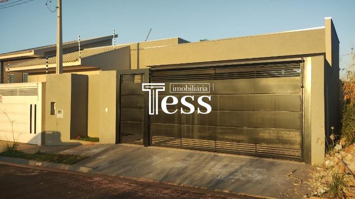 Casa com 3 quartos à venda, 120m² — foto 1 de 12