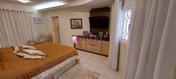 Casa de Condomínio com 4 quartos à venda, 415m² — foto 15 de 27