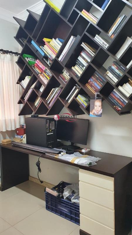 Casa de Condomínio com 4 quartos à venda, 311m² — foto 17 de 28