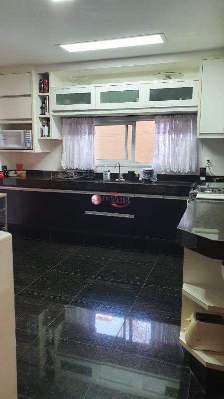 Casa de Condomínio com 4 quartos à venda, 311m² — foto 20 de 28