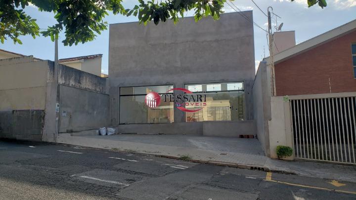 Loja / Salão / Ponto Comercial com 3 quartos para aluguel, 300m² — foto 3 de 5