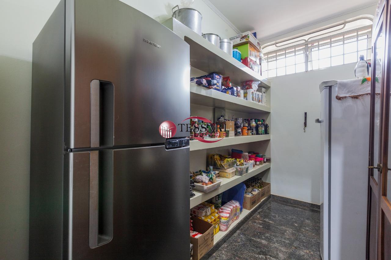 Casa com 4 quartos à venda, 610m² — foto 19 de 30