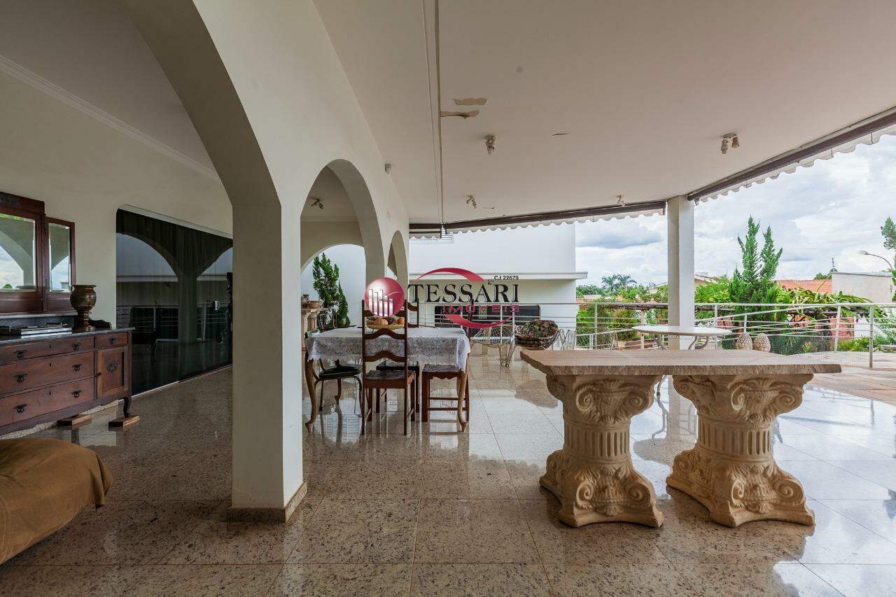 Casa com 4 quartos à venda, 610m² — foto 24 de 30