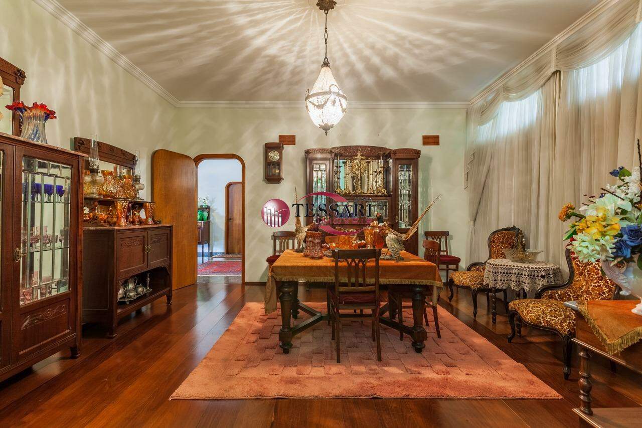Casa com 4 quartos à venda, 610m² — foto 3 de 30
